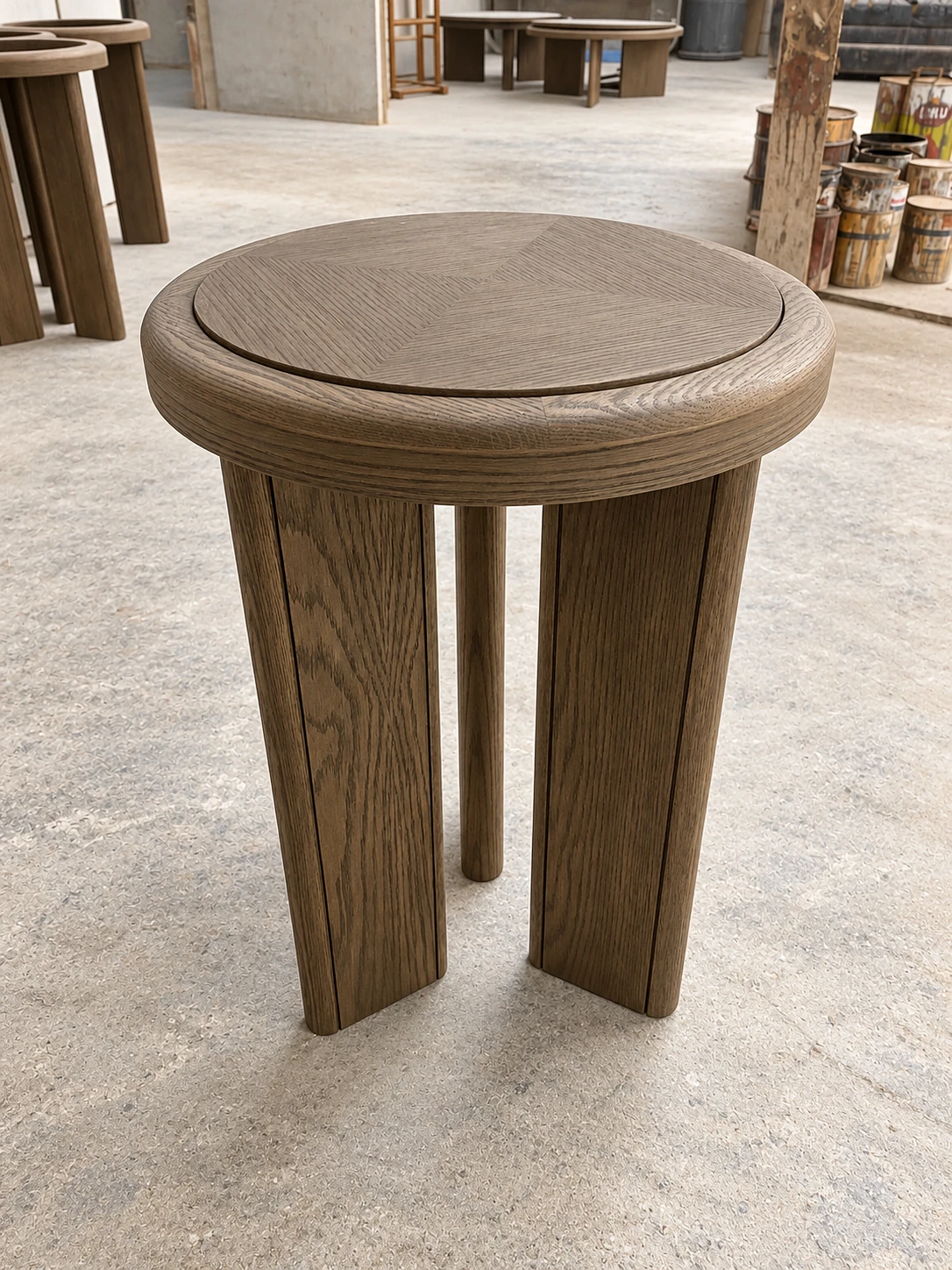 Occasional table construction · Retouched project image