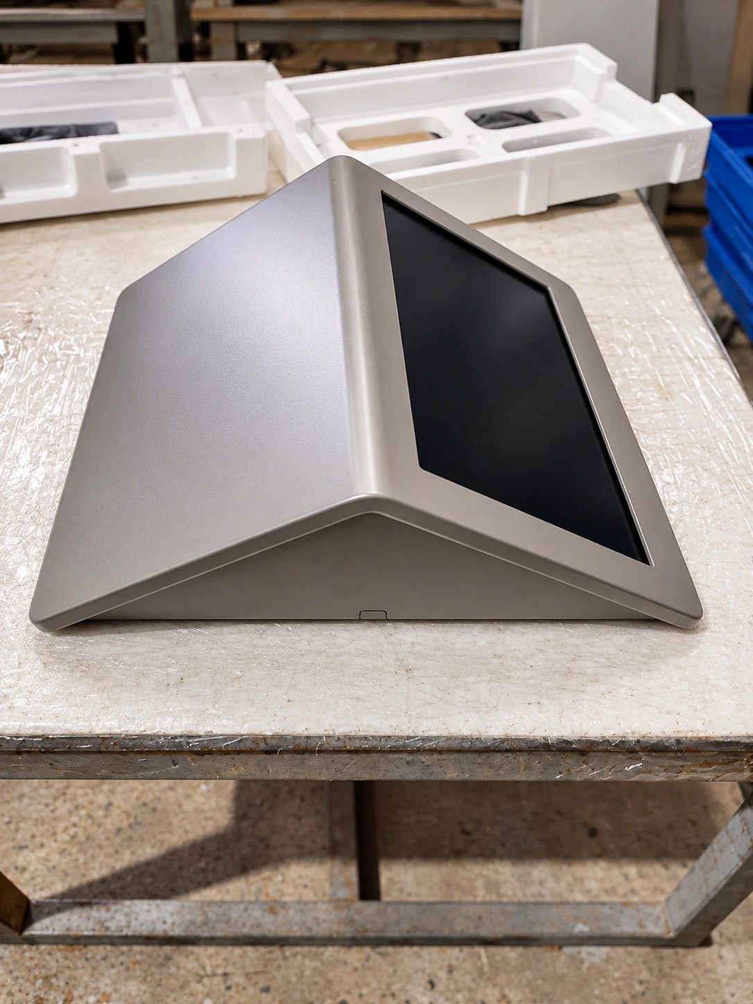 Metal fixture assembly · Retouched project image